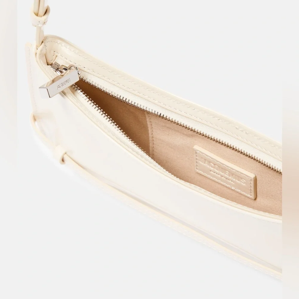 Off-White Le Chouchou “Le Bisou Ceinture” Bag - Picture 5 of 7